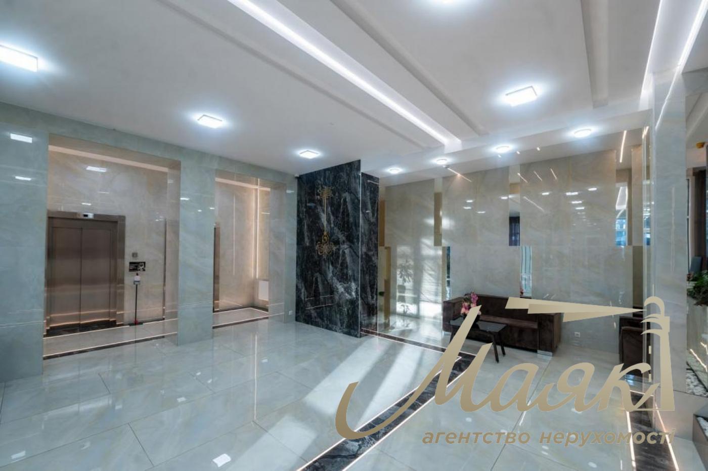 Продаж 2-кімнатної квартири з ремонтом площею 55 м² у ЖК «Новопечерські Липки», Печерськ, вулиця Драгомирова/Верхогляда, 19Б
