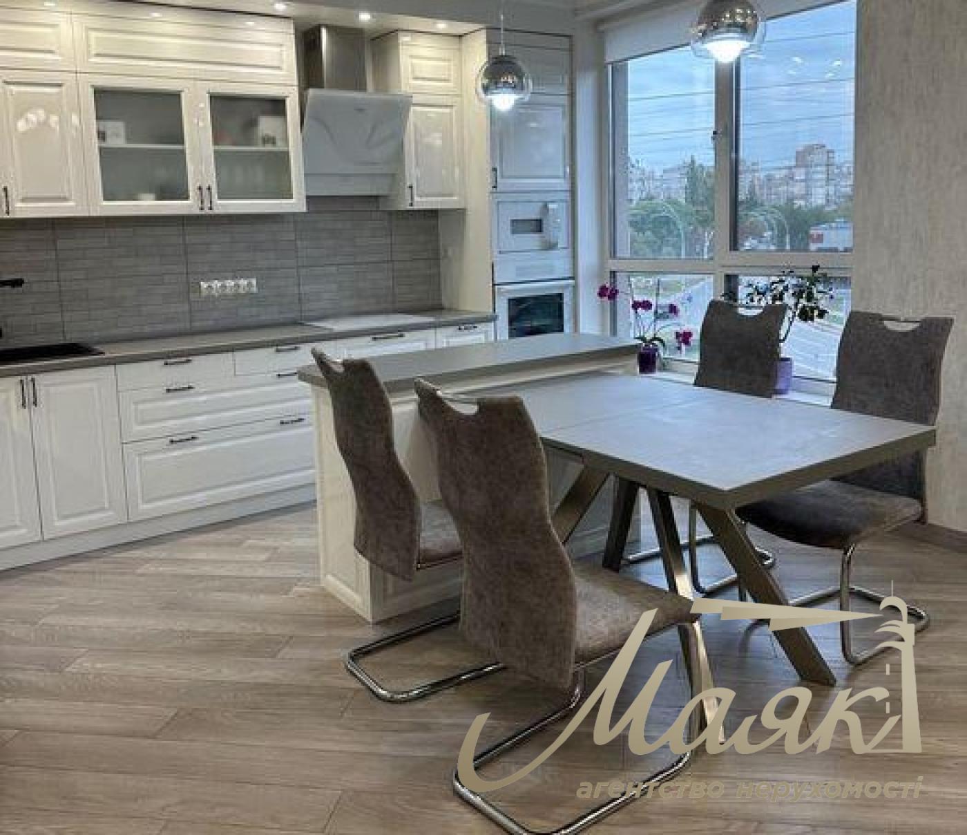 Продаж 3-к квартири ЖК Варшавський, Поділ