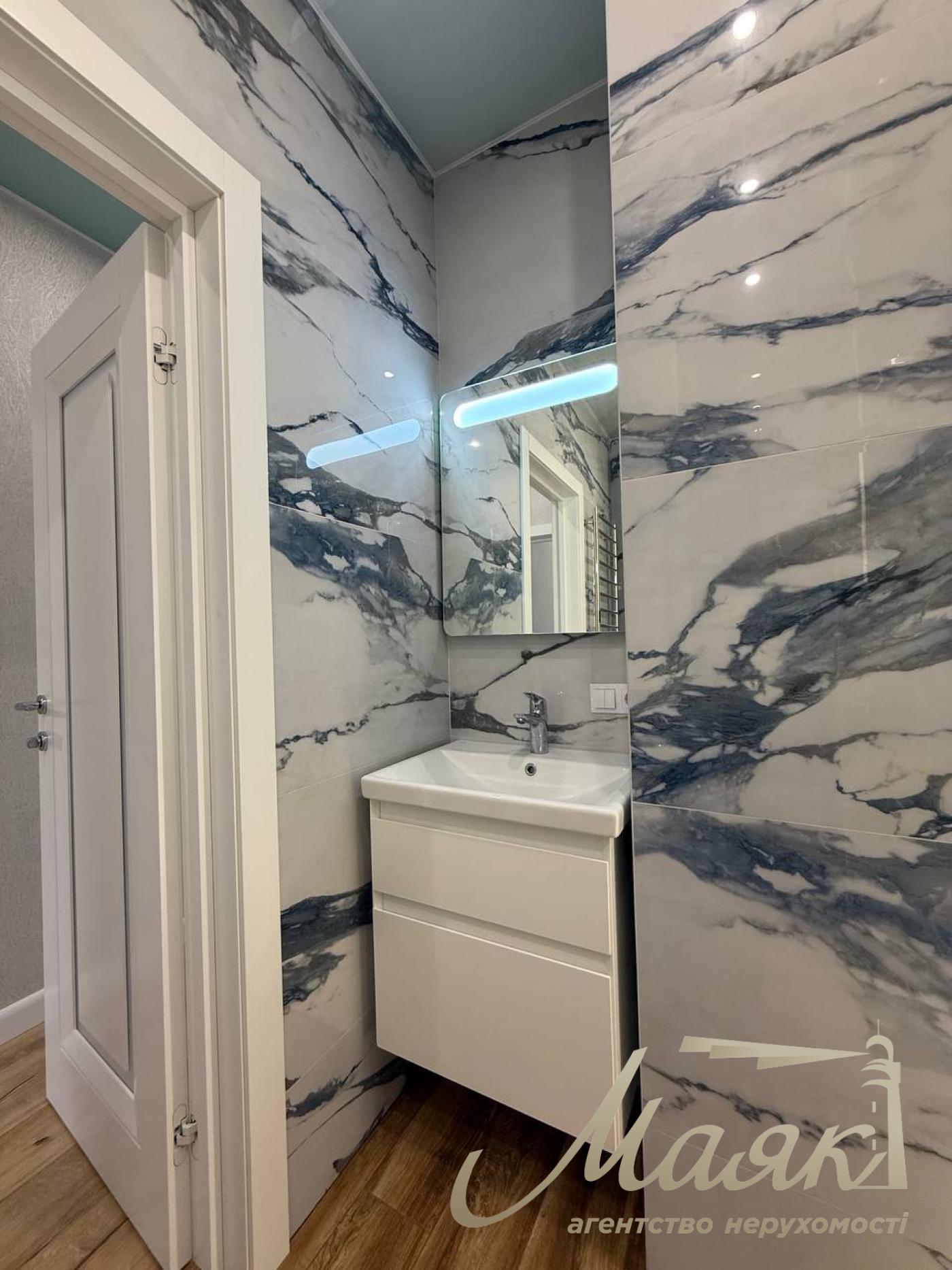 Sale of a 2k apartment in the Respublika residential complex with renovation