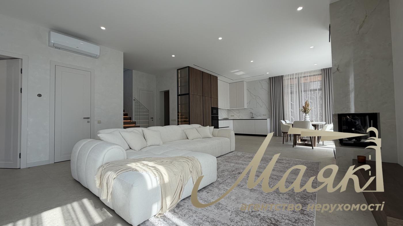 Продаж 2-х поверхового будинку 200м2, КМ Нова Ходосівка