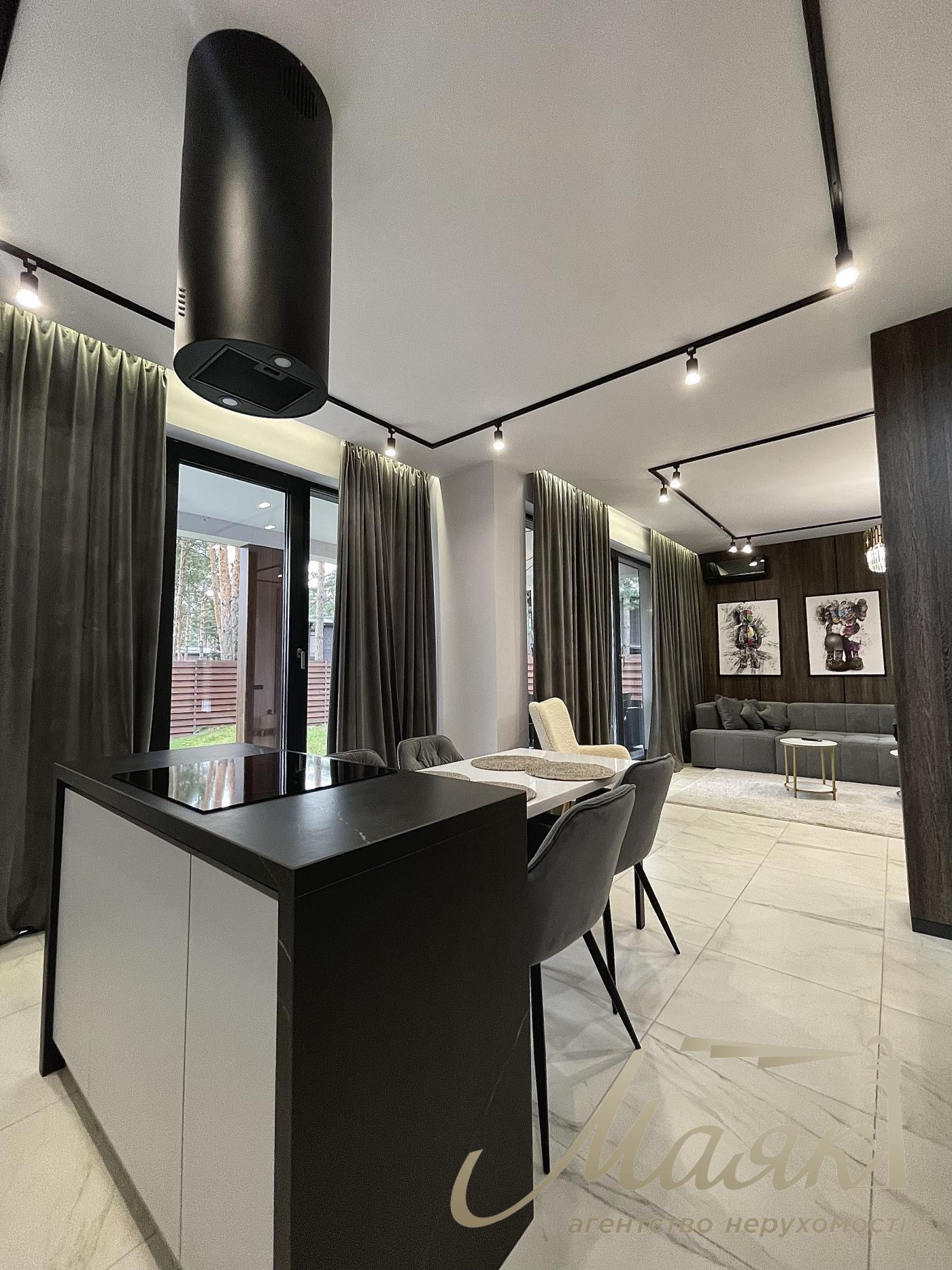 Rent a 150-square-meter two-story house in the “GoldFish” residential complex, Lebedevka, Vyshgorod District