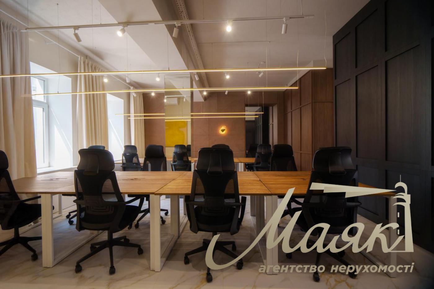 Office for rent in the Center m. Palace of Sports, Esplanadnaya str.