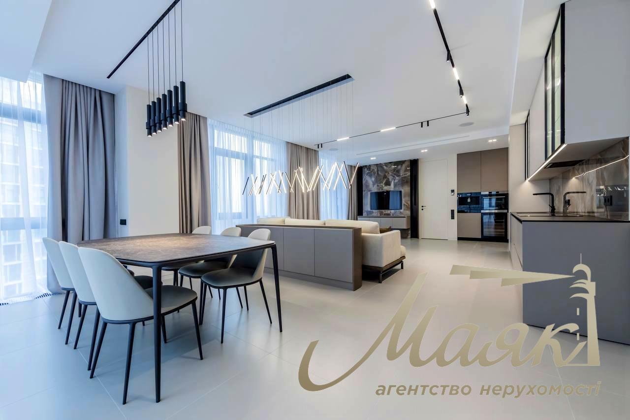 Rent apartment 112m2 in LCD "Novopecherskie Lipki" Andriy Verkhoglyad/Dragomirova 19B, Pechersky district, Kiev.