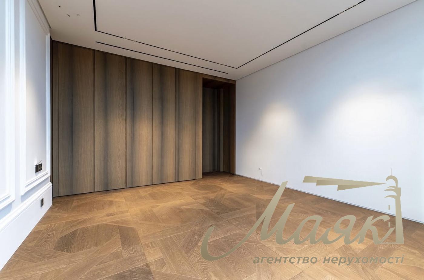 Продаж дворівневого пентхауса площею 204 м² Київ, Печерський район, ЖК "Бульвар Фонтанів", вул. Саперне поле, 5