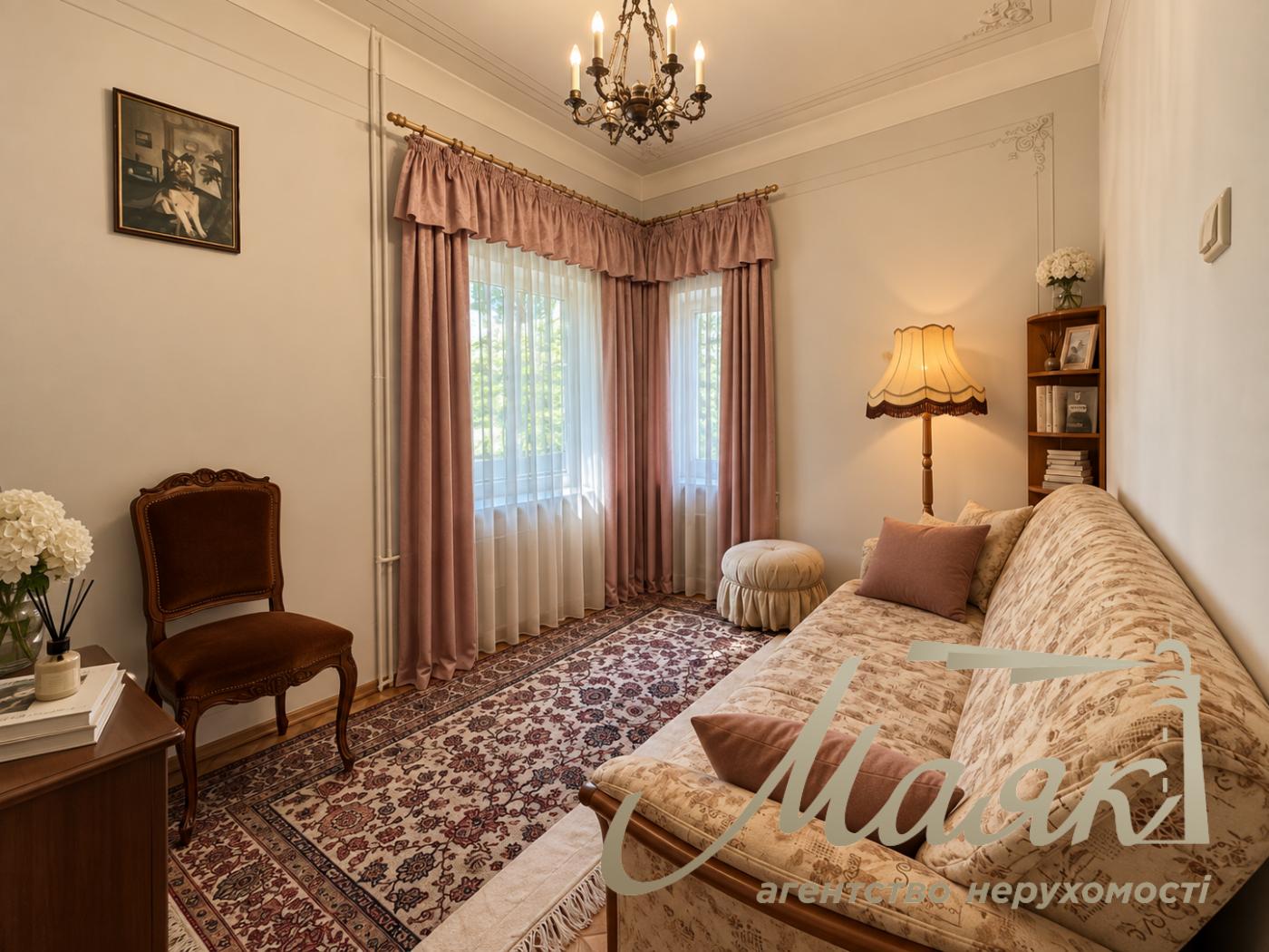 For rent: a two-story house in the town of Kozin/Koncha-Zaspa—207.9 m², 18.55 sotok, Anatoliy Solovyanenko Street, Obukhov direction, Kyiv Oblast.