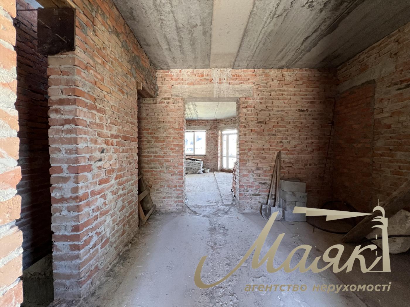 For sale two-storey house 270m2 in village Kremenishche, Kyiv-Svyatoshinsky district