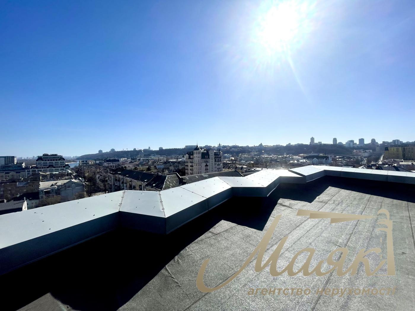 Оренда офісу з терасою 180м2 БЦ Доміно вул. Нижній Вал 51 Поділ