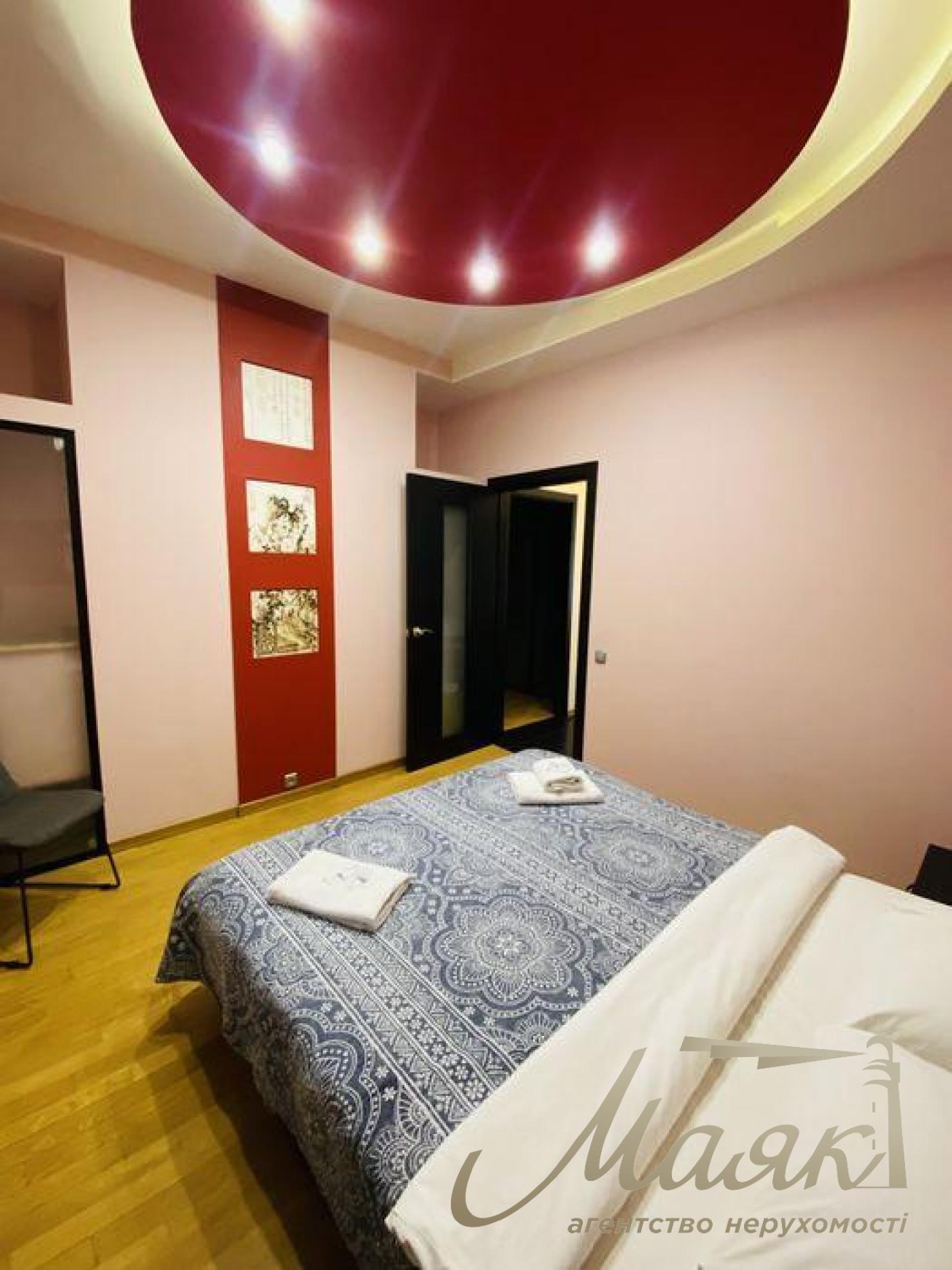 Продажа 3-к квартиры ул. Бассейная, Печерский р-н, Центр Киев