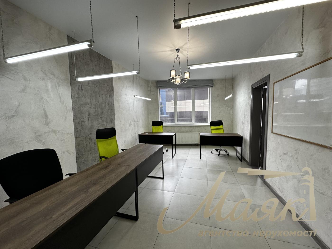 Office for rent with furniture (118m2) in LCD Prestige Hall, Palace Ukraine, Pechersk