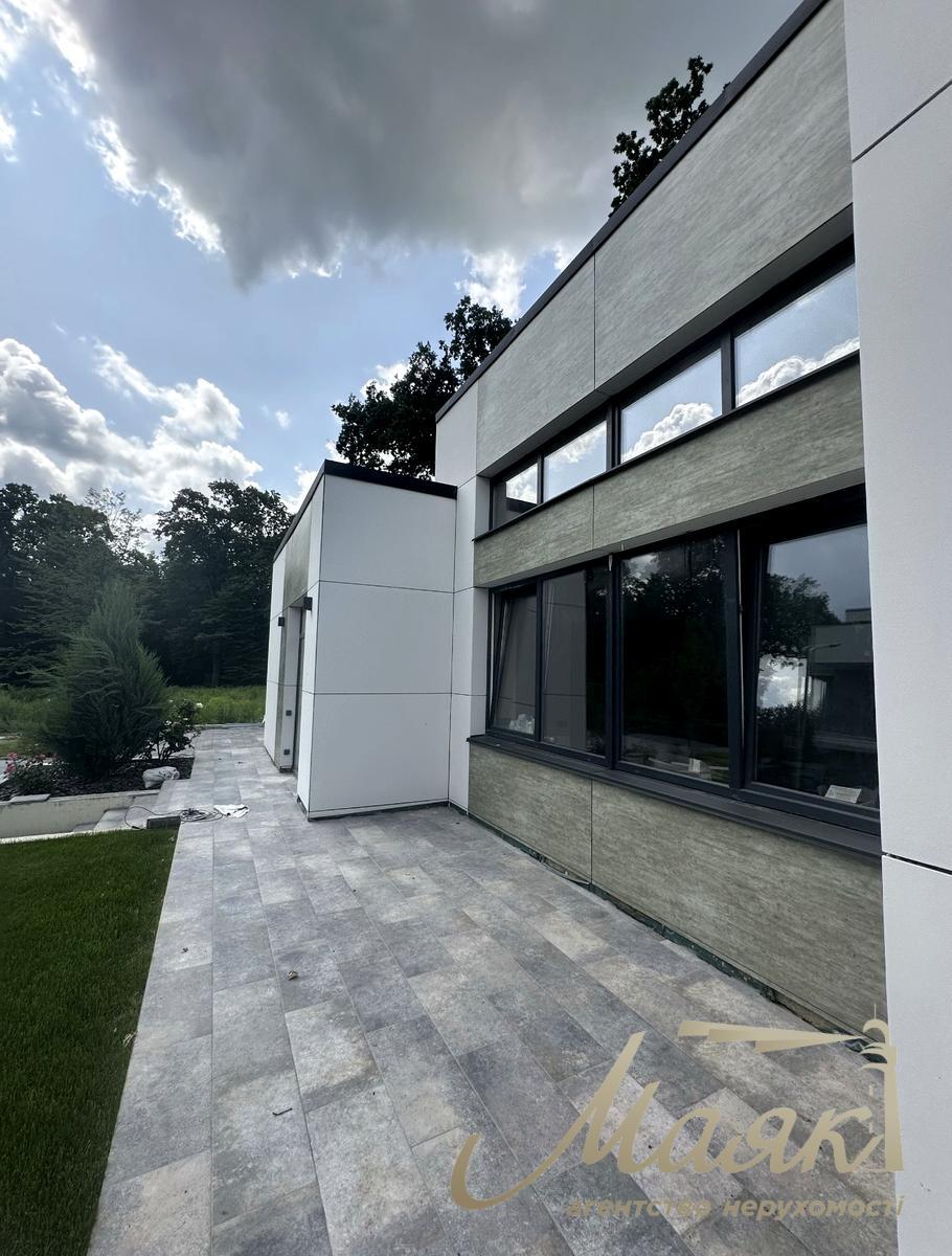 Продаж сучасного будинку 172м2 у закритому КМ Лісники, поруч ліс