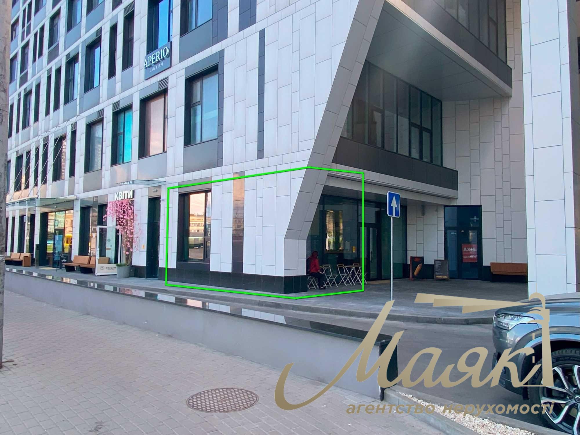 Продаж фасаду ЖК Manhattan, кафе 17,8+12 м, ФАСАД