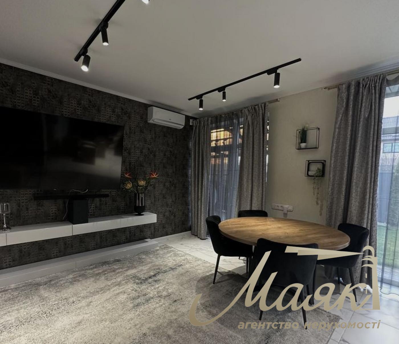 Оренда двоповерхового будинку площею 110 м² на ділянці 4 сотки. Петропавлівська Борщагівка, Києво-Святошинський район.