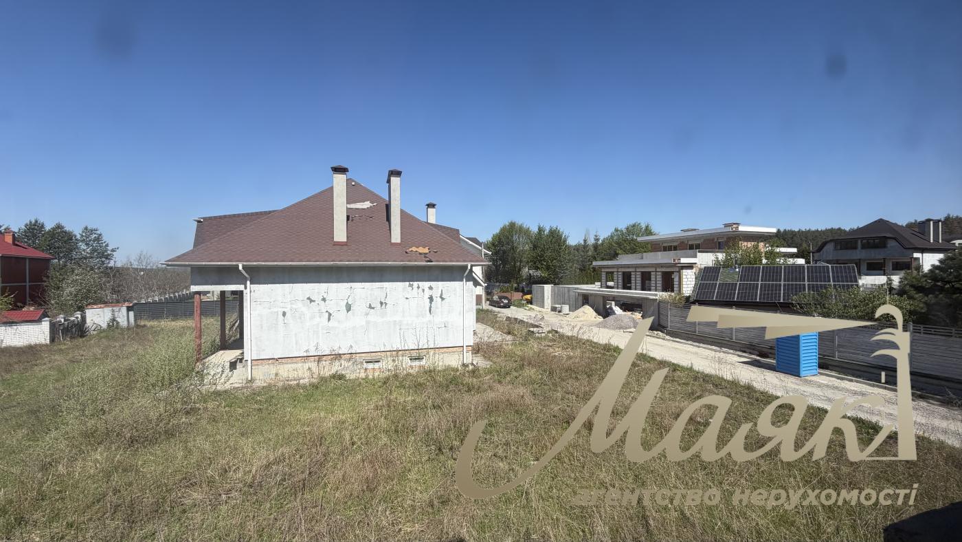 For sale two-storey house 270m2 in village Kremenishche, Kyiv-Svyatoshinsky district