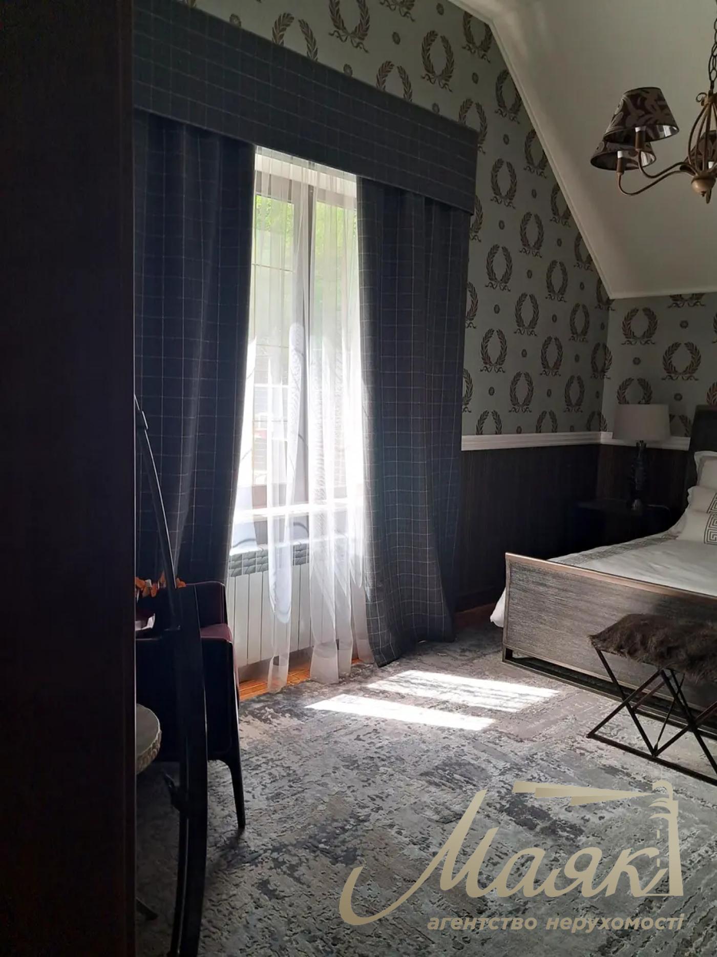 Оренда будинку/резиденції площею 420 м² у Старих Безрадичах, вул. Підгірна, перша здача, Обухівський напрямок, Київська область.