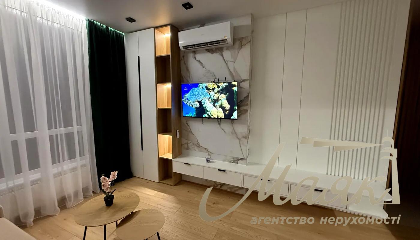 Оренда 2 до квартири 40 м², вул. Салютна, ЖК Файна Таун, Нивки