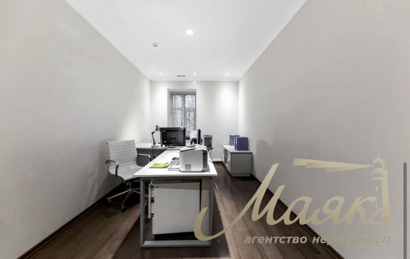 Аренда офиса в историческом центре, ул. Владимирская