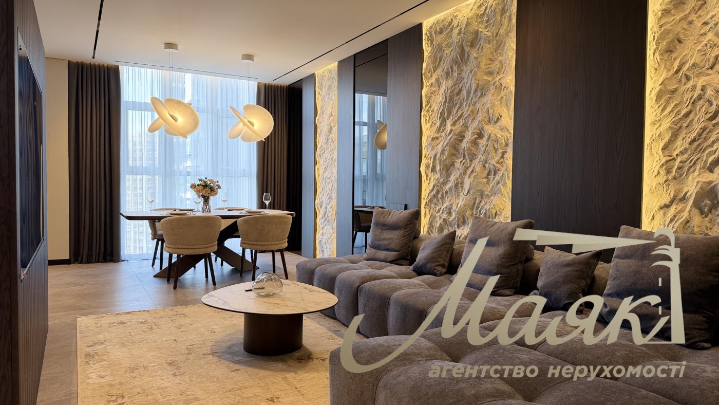 Продаж квартири 118м2 в ЖК Новопечерськие липки, ул.  Андрея Верхогляда 15Б. (Михайла Драгомирова) 