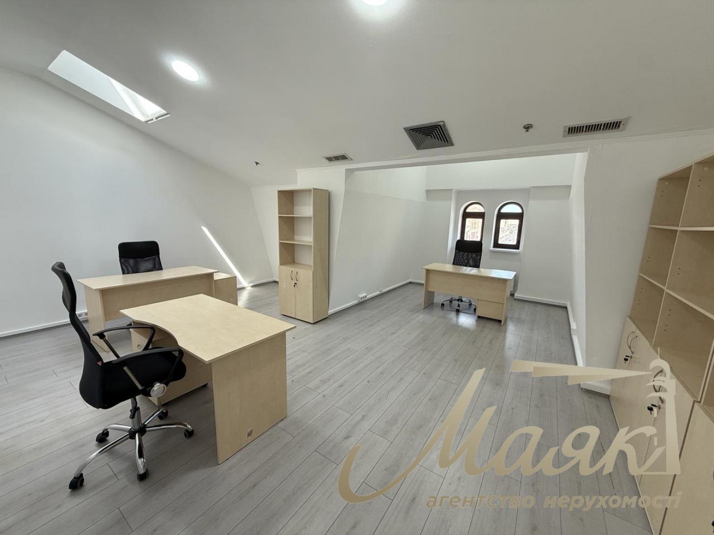 Оренда сучасного офісу 92 м², вул. Велика Васильківська, Київ