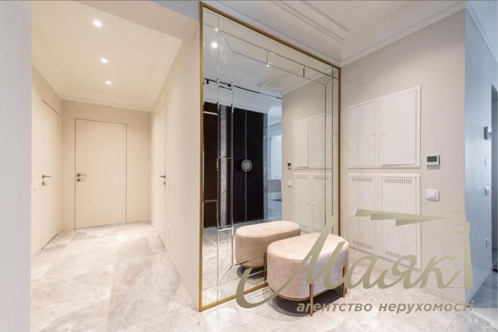 Продаж просторої 5-кімнатної квартири в ЖК "Французький квартал 2" , вул. Джонна Макейна, Печерський район.