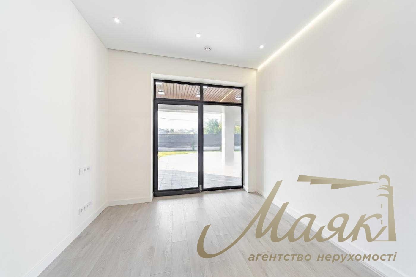 Аренда 4-х комнатного дома 178 м², первая сдача, Обуховское направление