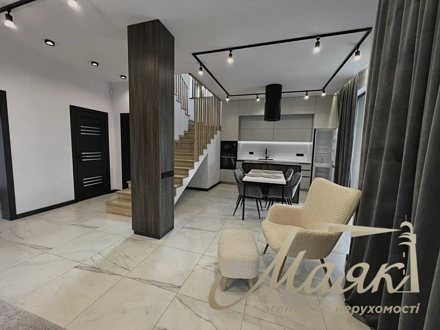 Rent a 150-square-meter two-story house in the “GoldFish” residential complex, Lebedevka, Vyshgorod District
