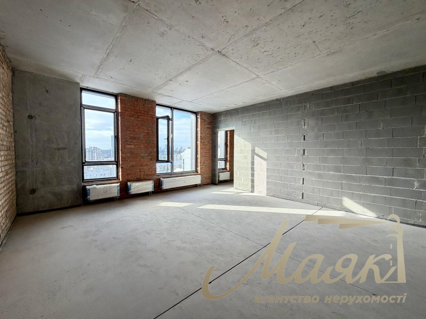 Продаж 3-кімнатної квартири ЖК Трініті, вул. Анрі Барбюса