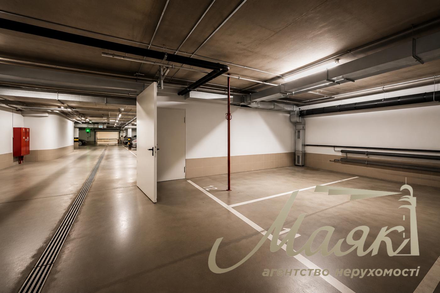 Parking Space for Rent in Downtown Kyiv, Pecherskyi District, “Novopecherski Lipki” Residential Complex, 3 Dragomirova/Verkhoglyada Street, Buildings 16 and 20