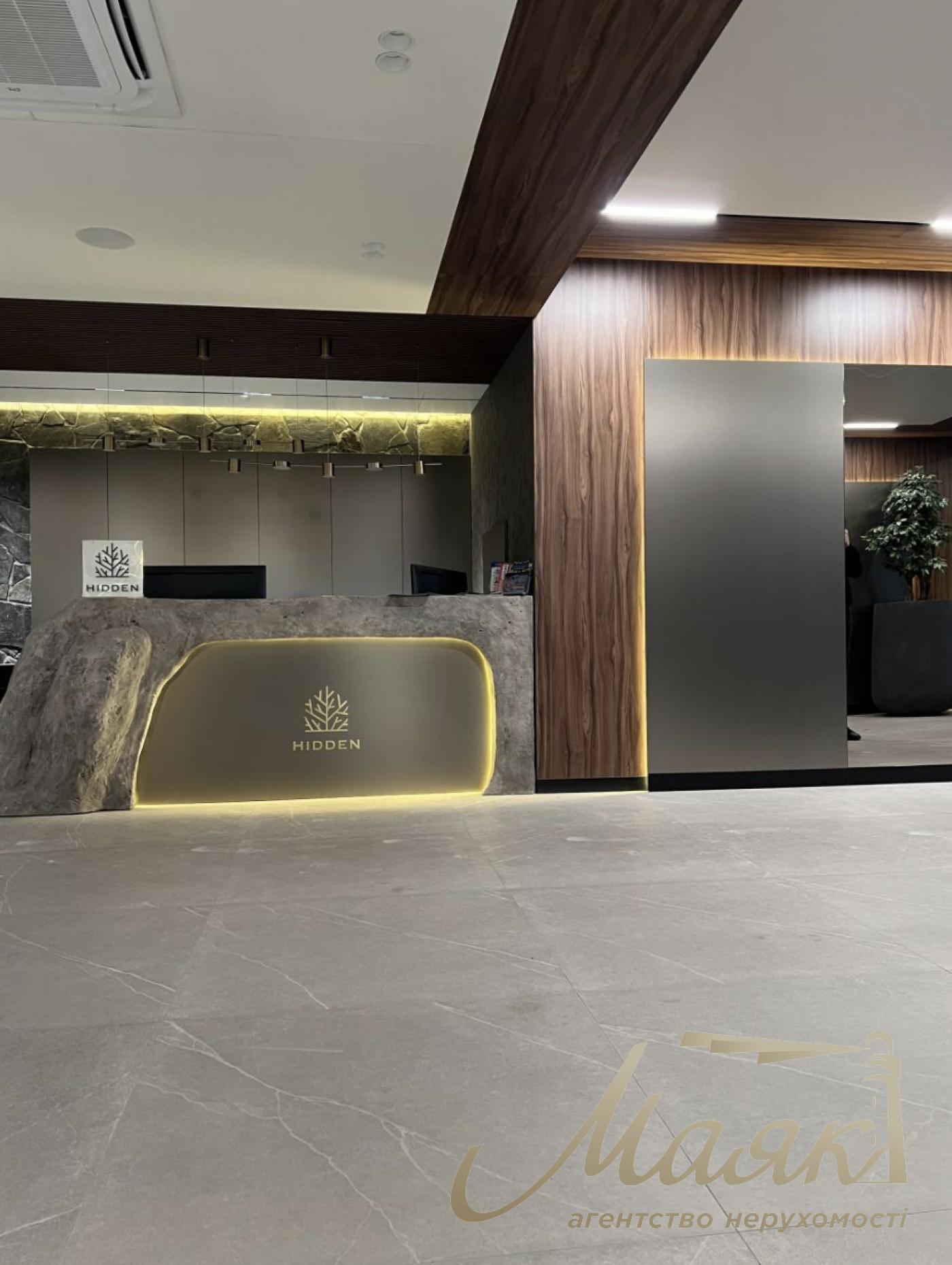 For sale 3-room apartment in LCD Hidden, str.Sadovo-Botanicheskaya 46, Pechersk.