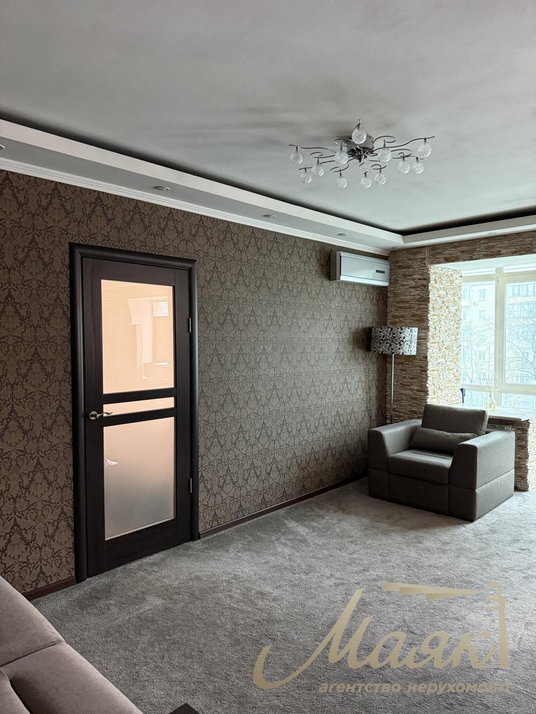 Rent 2k apartment 52 m², Beresteisky Ave, Shulyavka