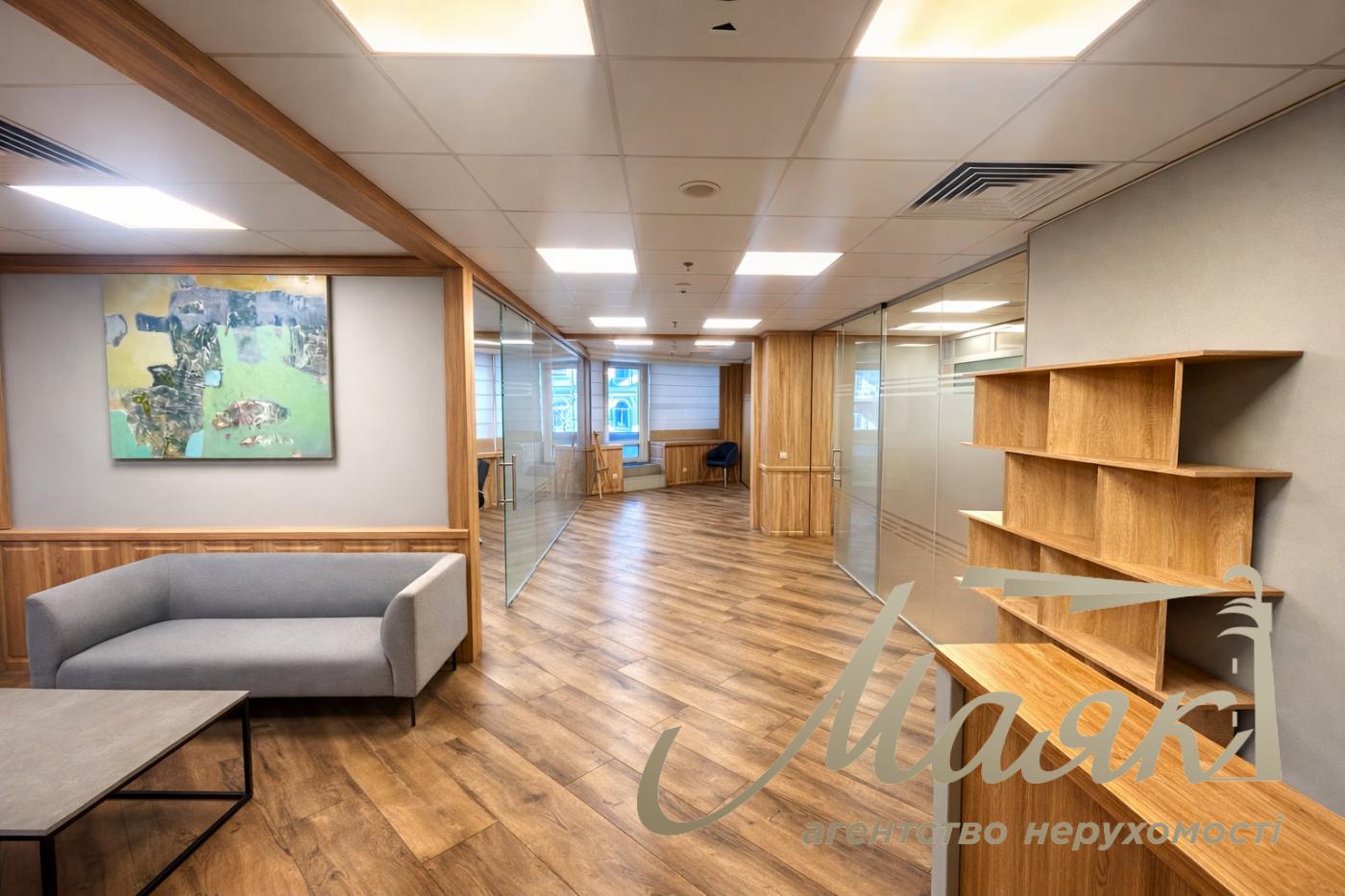 Office for rent 170m2 with terrace Volodymyrska str. 12 Center Shevchenko district