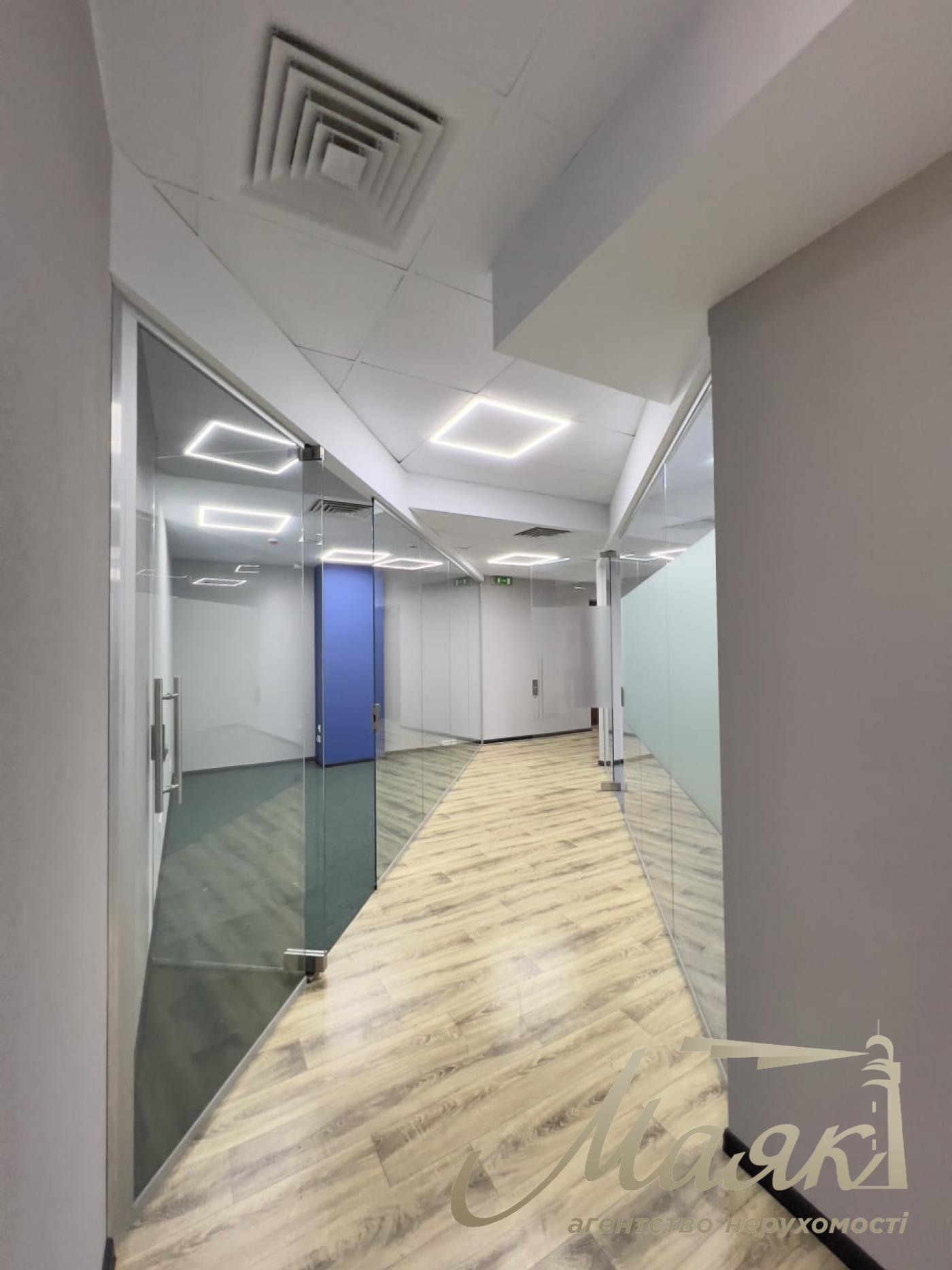 Rent office 650m2 in BC Panorama on Bolshaya Zhitomirskaya street 20, Golden Gate.