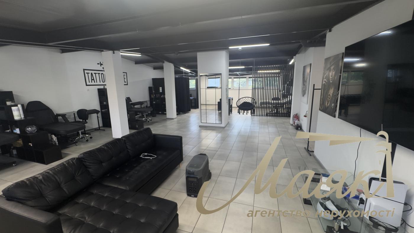 Rent a room 150m2 in Textile Hub Palace Ukraine, Goloseevskaya