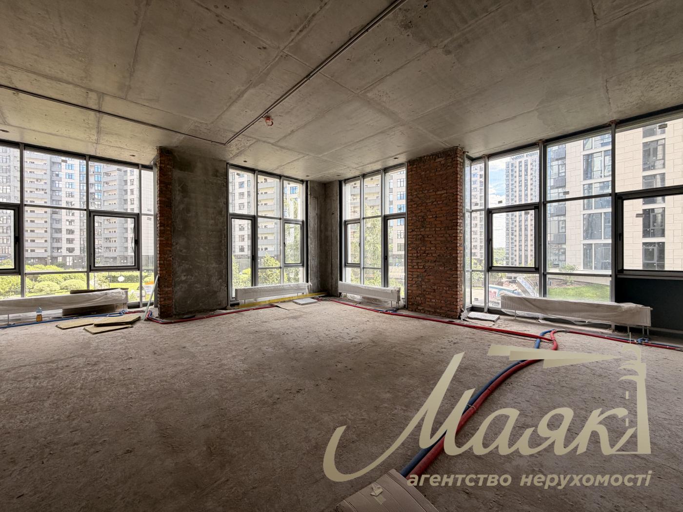 Rent a facade room 182m2, Residential Complex Novopecherskie Lipki