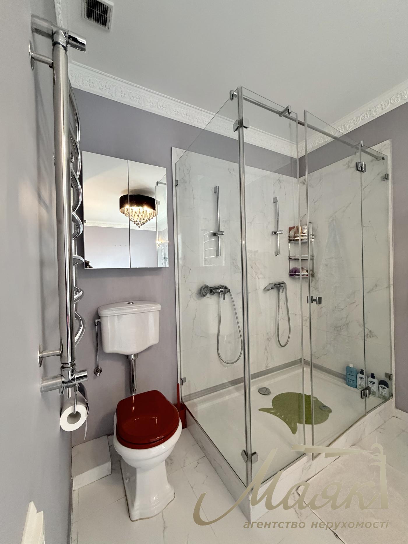 Оренда 4х-кімнатної квартири 200 м² у самому серці Києва - вул. Рейтарська, 5, Шевченківський район.