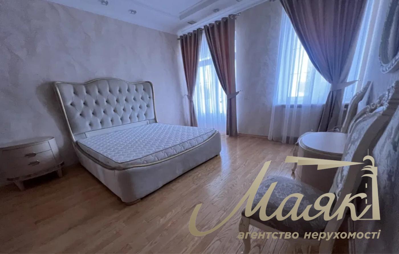 Оренда будинку площею 600 м² у Козині/Конча-Заспа, Обухівський напрямок, Київська область.