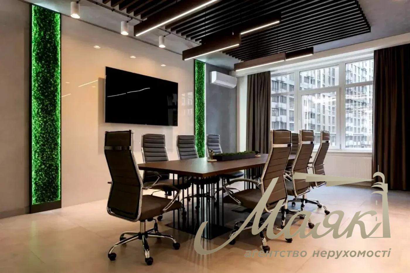 Office for rent Residential Complex Novopecherskie Lipki, Verkhoglyada street (Dragomirova)