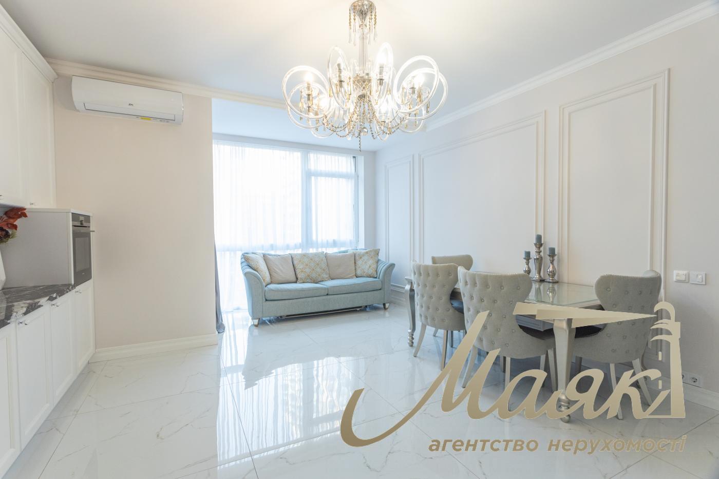 Rent 4-room apartment (105m2) residential complex French Quarter 2