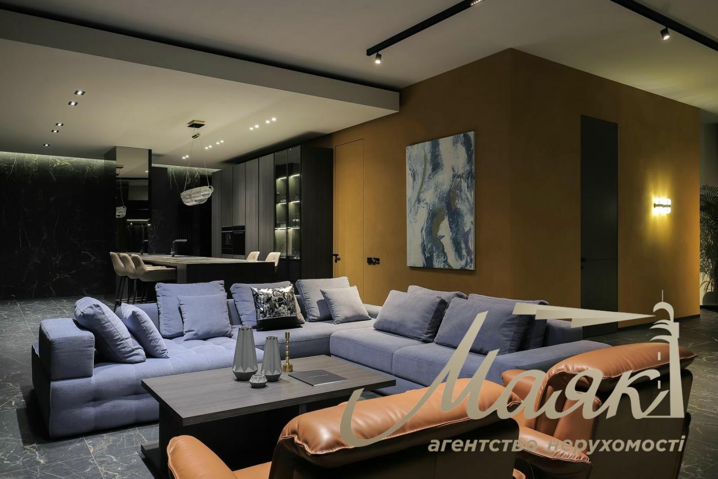 Оренда пентхауса в ЖК AlterEgo, пер. Лабораторний