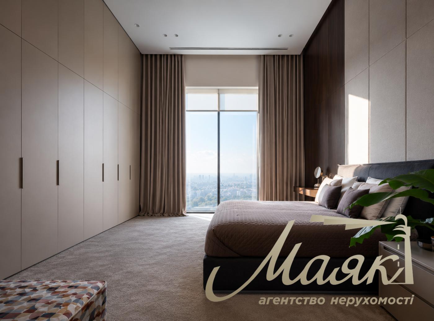 Exclusive 245 m² penthouse with a view for sale in the “Parus” residential complex, 1 Obolonska Embankment