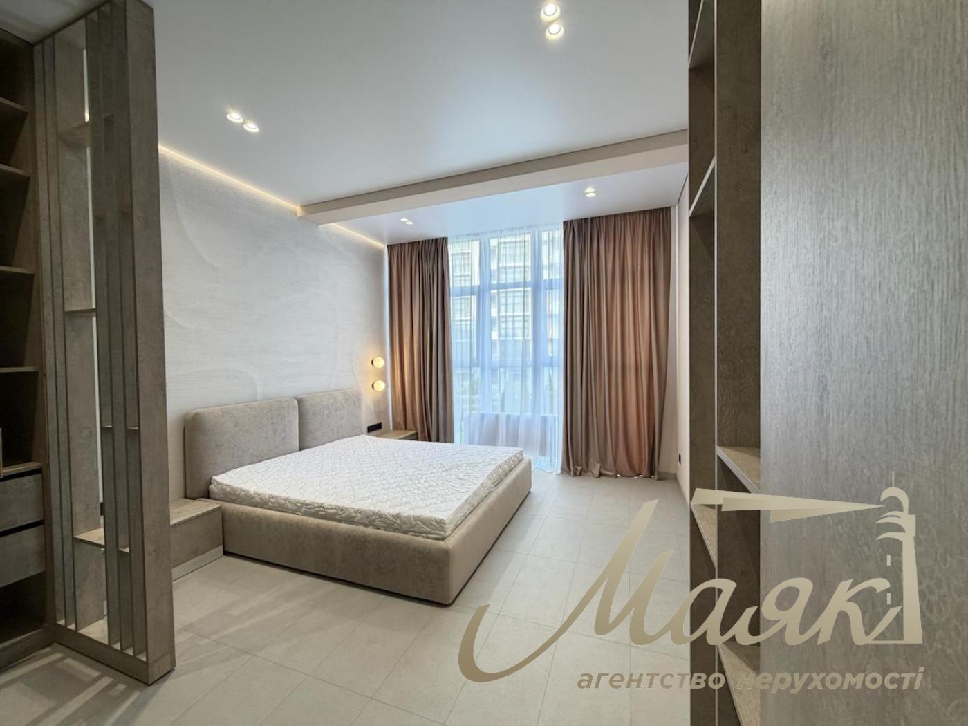 3-Bedroom Apartment for Rent in the Novopecherskie Lipki Residential Complex, 15B Verkholyuda (Dragomirova) St.