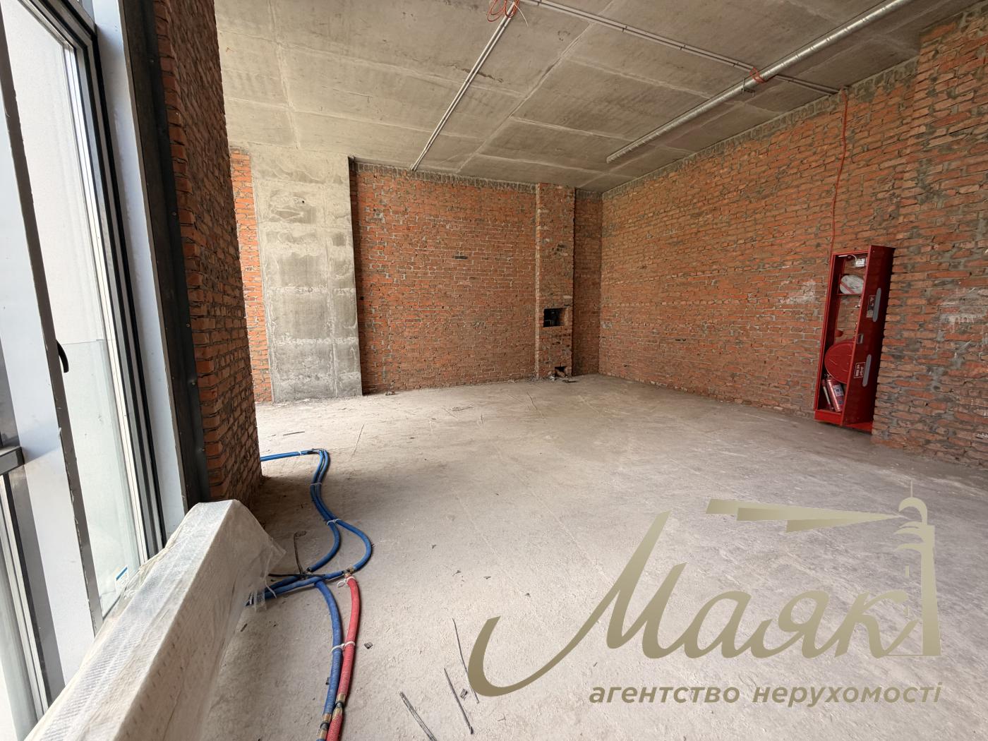 Rent a front commercial premises Residential Complex Novopecherskie Lipki, Verkhoglyada str.