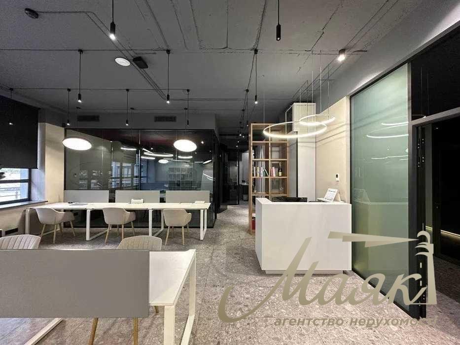 Office for rent in the Volna Business Center