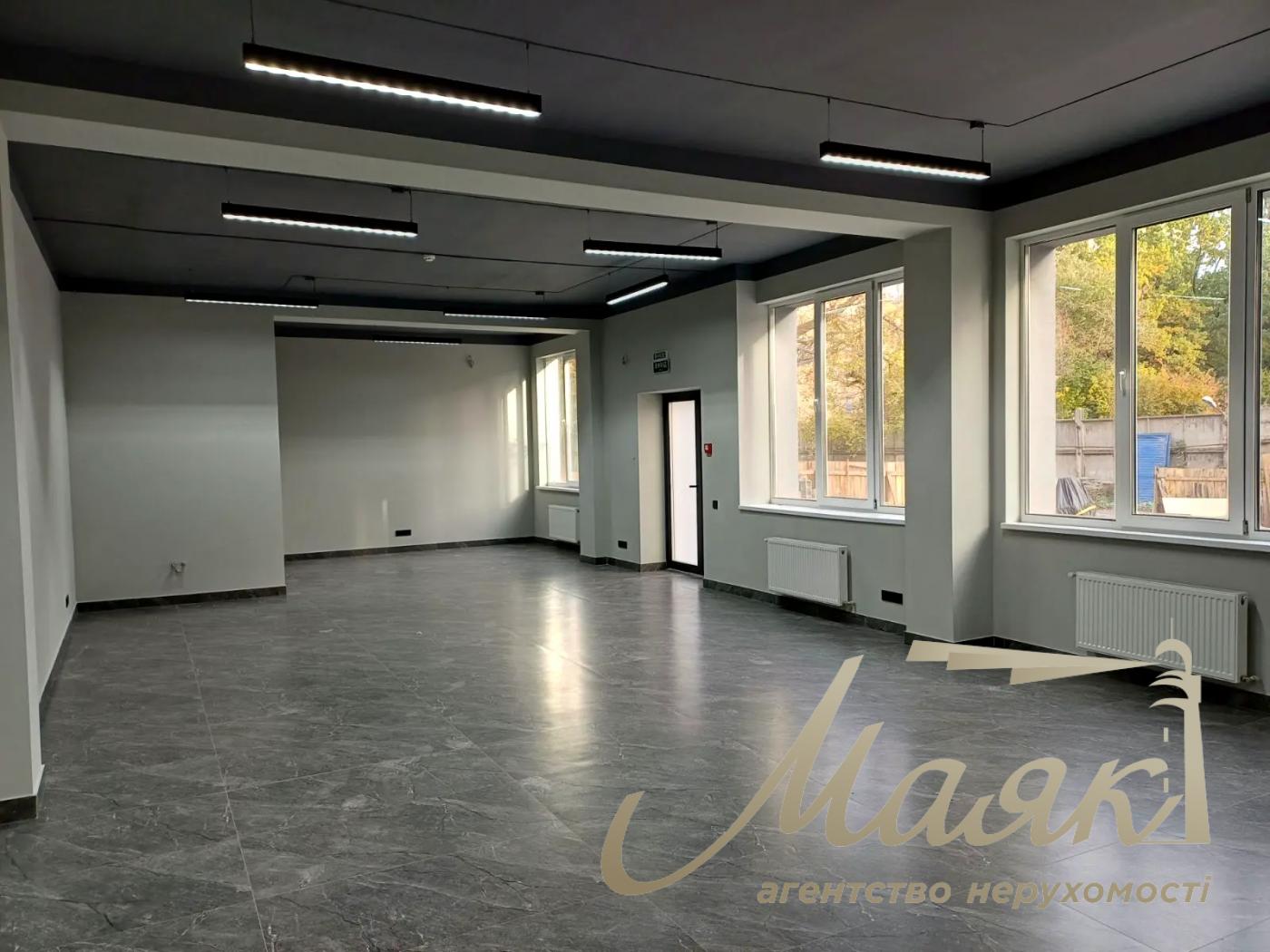 Аренда офиса 940м2 по ул.Преображанская 25, Соломенский район.