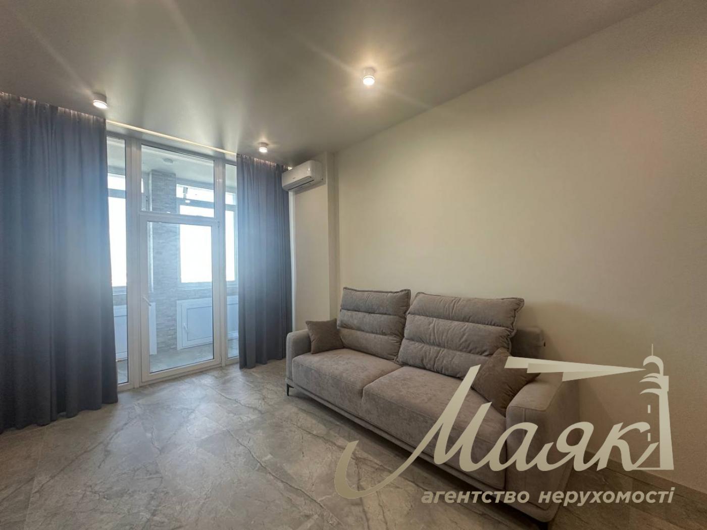 Rent 1 room apartment in Residential Complex Manhattan City, avenue.Bereysteisky 11, Polytechnicheskiy Institute.