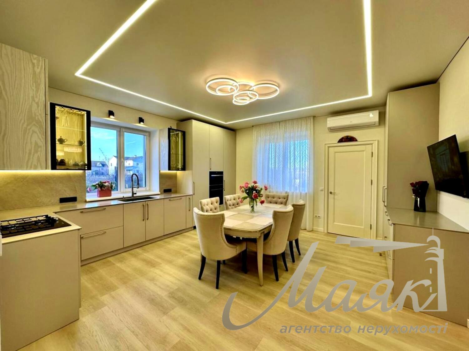 Оренда сучасного автономного будинку 380м2 в с. Підгірці, Обухівський район