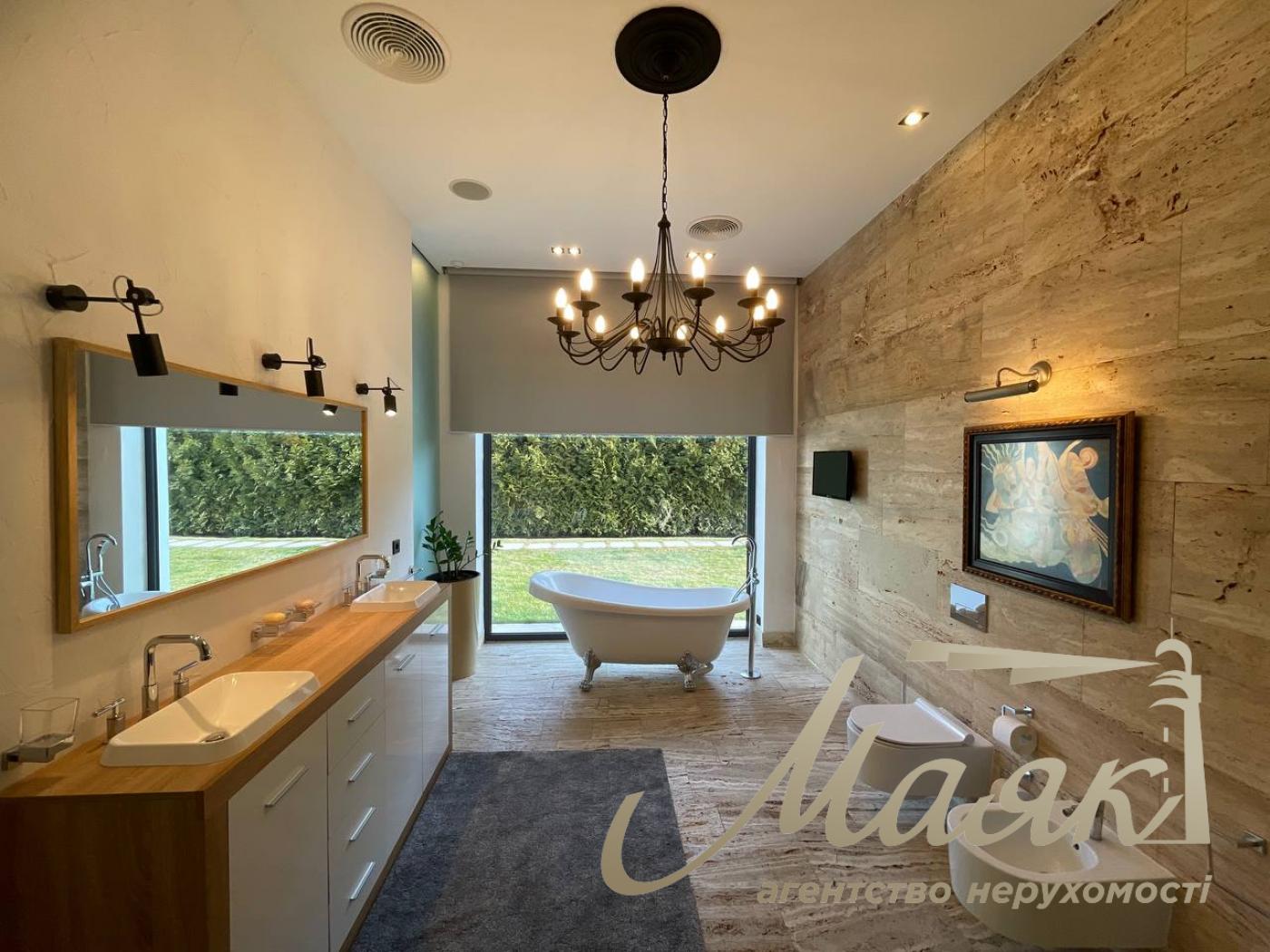 Оренда будинку Лісники- 200 м2 у котеджному містечку Хутір Ясний, з виходом на озеро, 10 соток