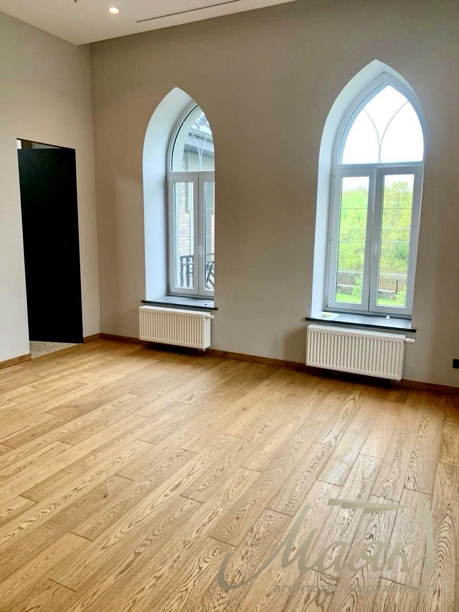 Оренда будинку 650м2 у СМТ Козин, Башта. Будинок із виходом до Дніпра.