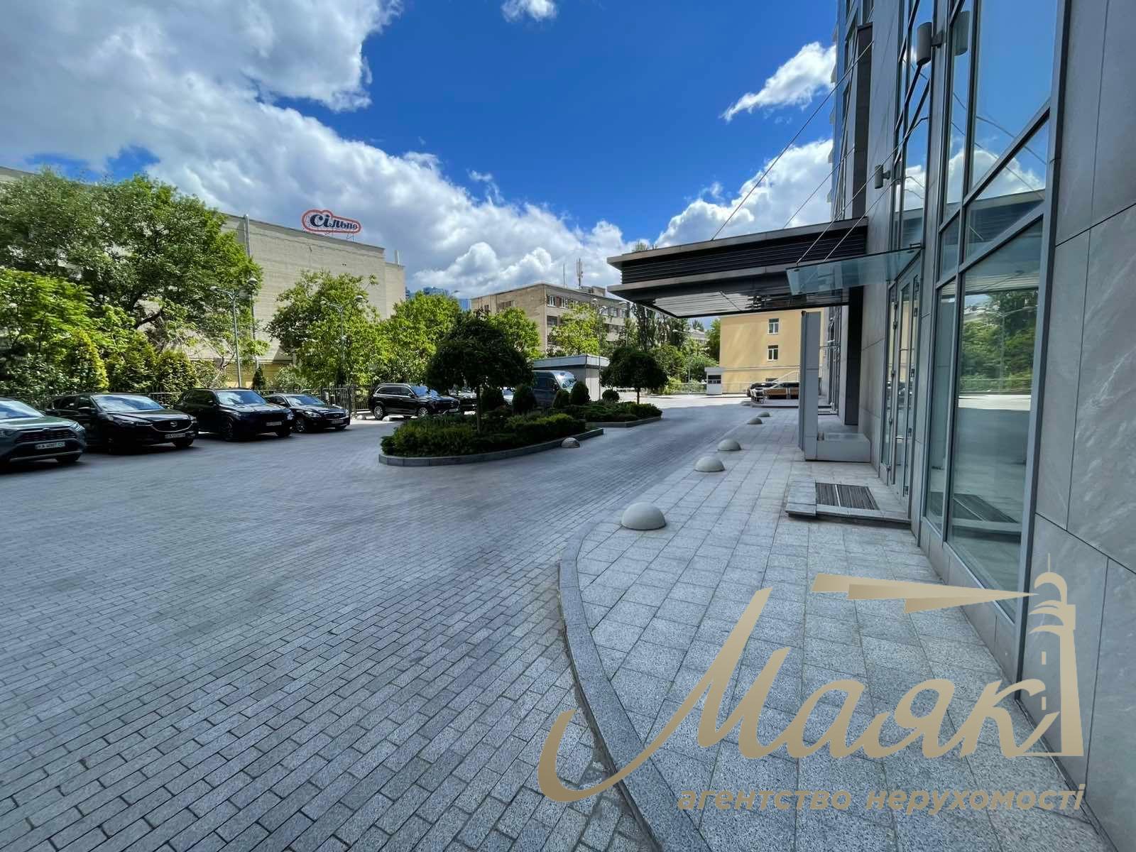 Продаж фасаду 57м2 з ремонтом Central Park, Джона Маккейна 7