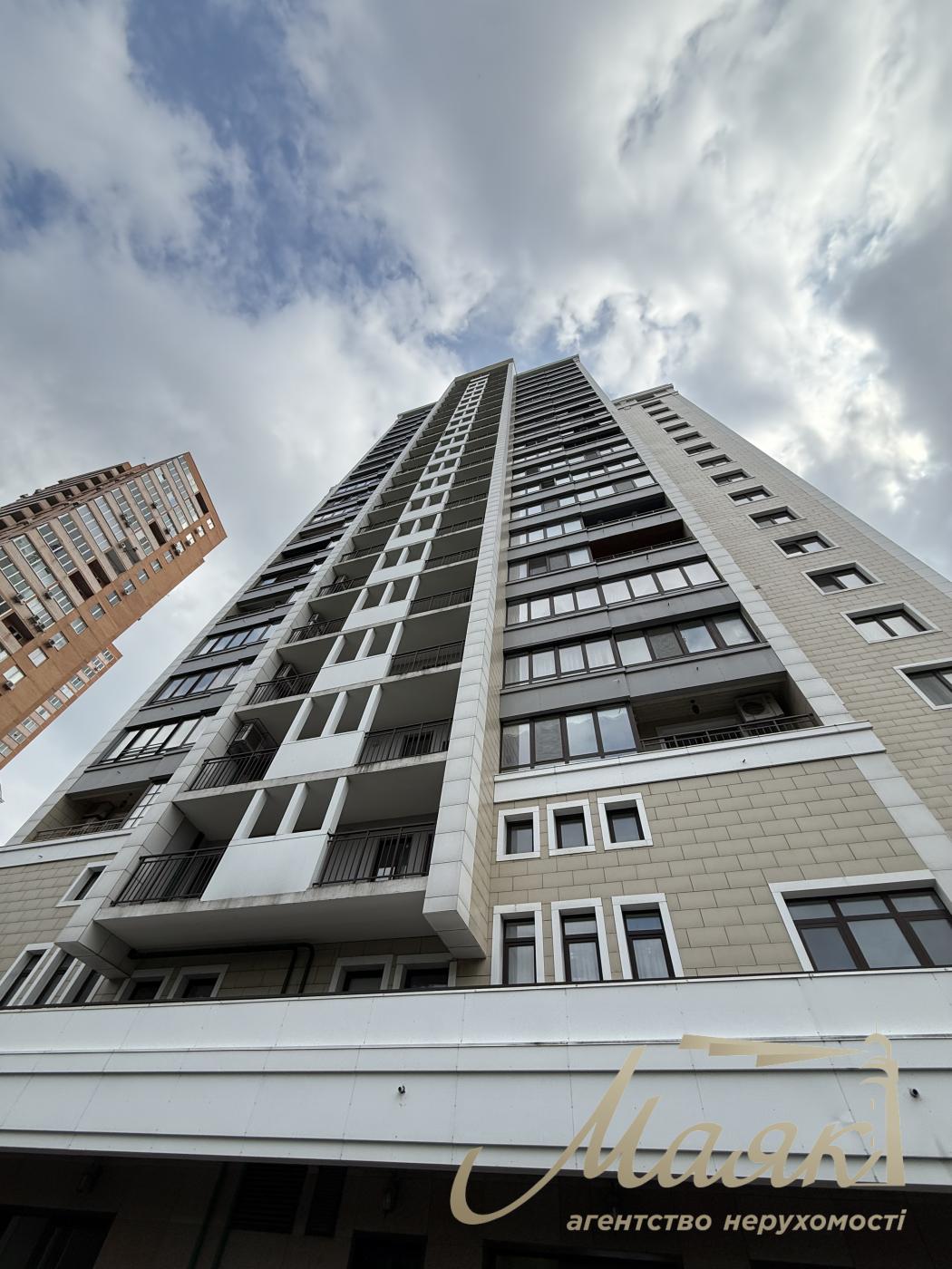Аренда видовой 5-комнатной квартиры (230м2) в ЖК "Chelsea Tower", ул. Деловая 4, Центр, Печерский район