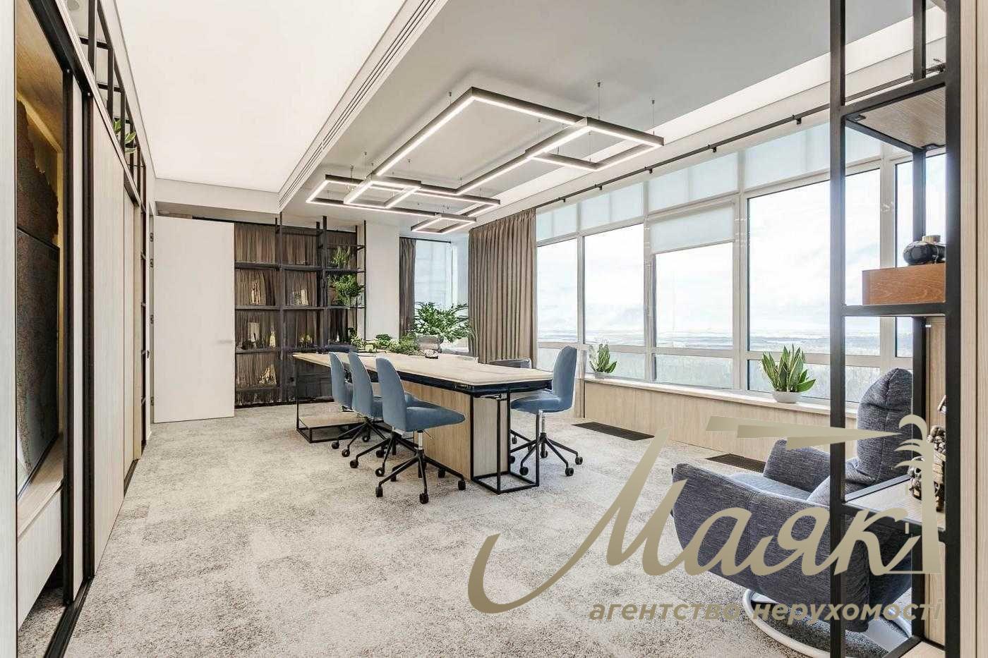 Office for rent 550 m2 in the center, metro station Arsenalna BC class A
